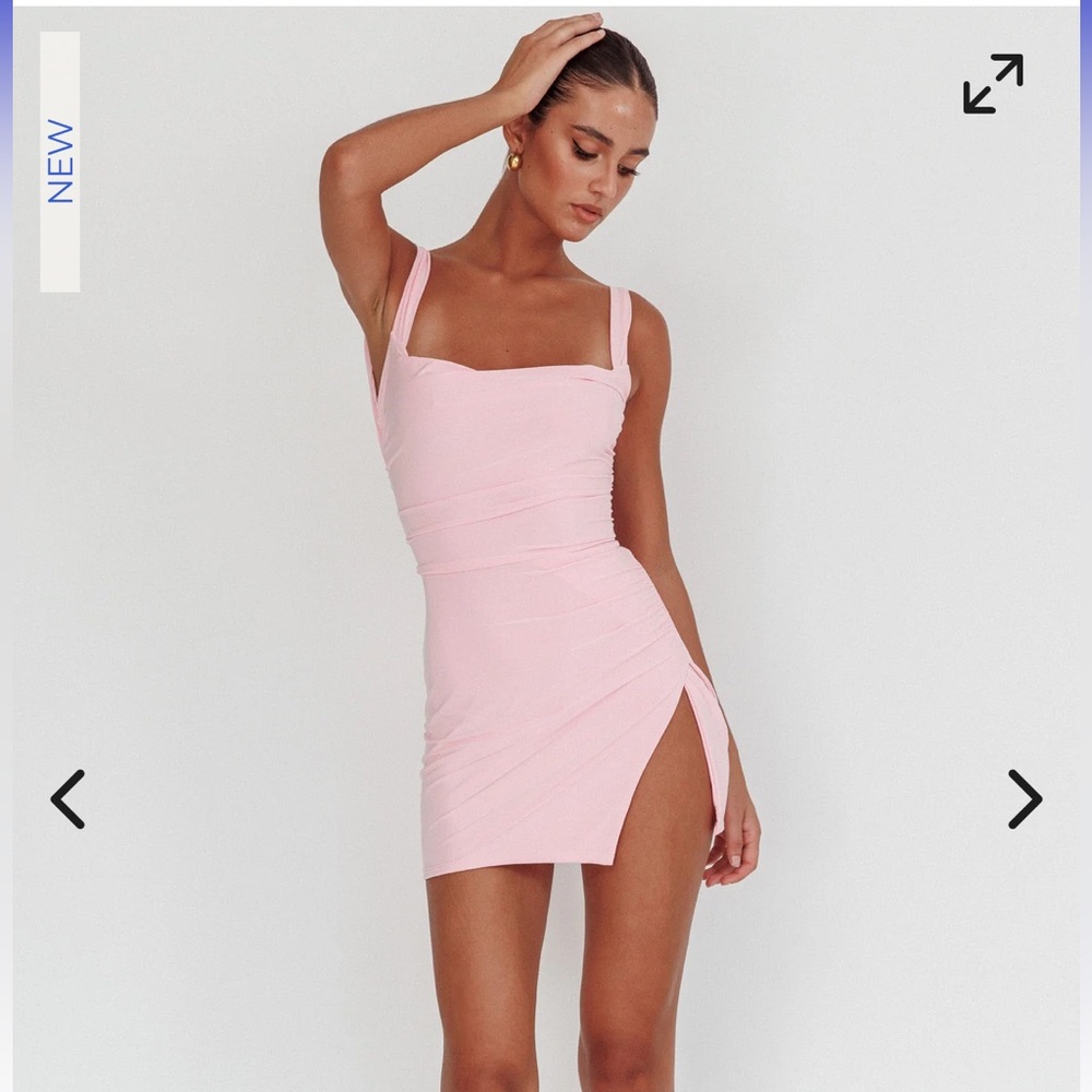 Selfie Leslie NWT pink dress. Size XS